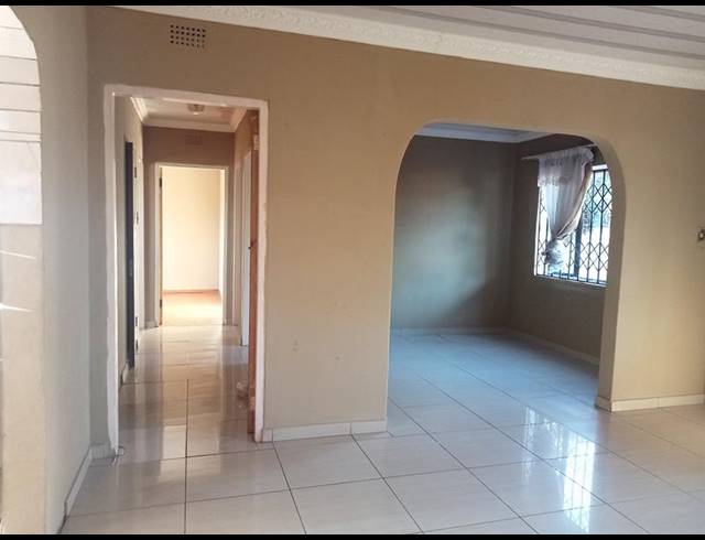 2 BEDROOM HOUSE FOR SALE IN VANDERBIJLPARK CW 6